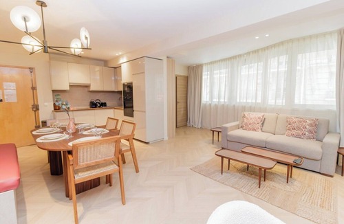 Necker Apartment | Elegant Apartment St Germain des prés Luxembourg Park