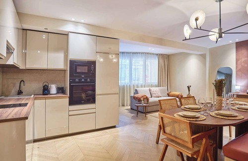Necker Apartment | Elegant Apartment St Germain des prés Luxembourg Park