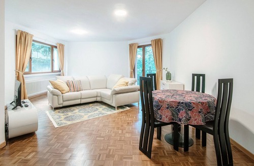 Paradiso Apartment | Elegant apartment with garden and condominium beach (SWEET PARADISE)