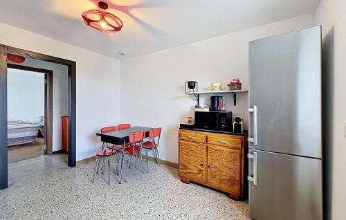 Lachamp-Raphael Apartment | Elegant Apprt