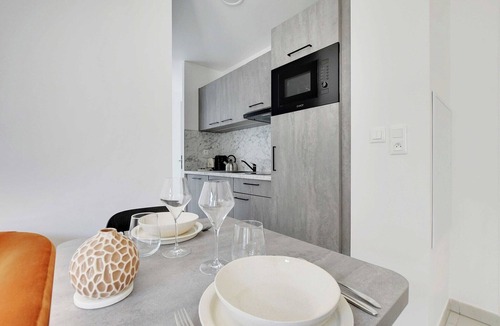 Suresnes Apartment | Elegant Appt - 1BDR/2P - Near Paris & La Défense