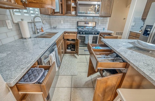 El Paso House | Elegant Art Deco Home designed with you in mind
