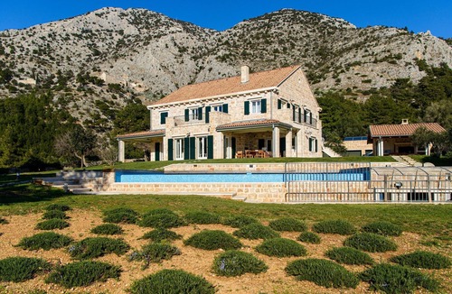 Murvica Villa | Elegant Brac Villa | 4 Bedrooms | Villa Shoreline Serenity | Stunning Sea Views