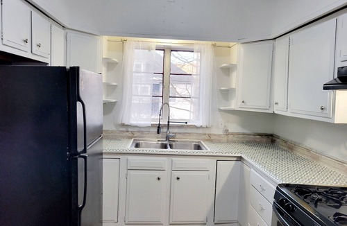 East Avenue Apartment | Elegant & Bright 2-Bedroom in Historic Park Ave