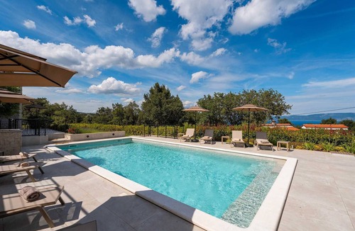 Drenje Villa | Elegant Casa di Estelle with sea view