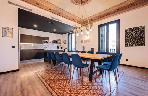 La Bordeta Apartment | Elegant Central Barcelona Apartment with Modern Spanish Design