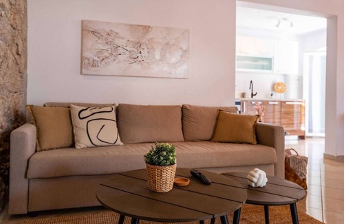 Lukoran House | Elegant Coastal Retreat in Lukoran