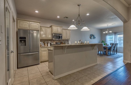 Jenks House | Elegant Comfort in Jenks!