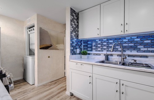 Pacific - Edison Condo | “Elegant Condo Steps from Americana”