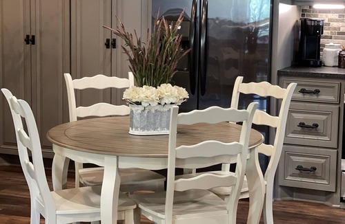 Crawford House | Elegant Country Cottage