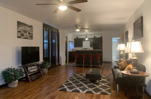 Scott City House | ELEGANT COZY 3BR HOME