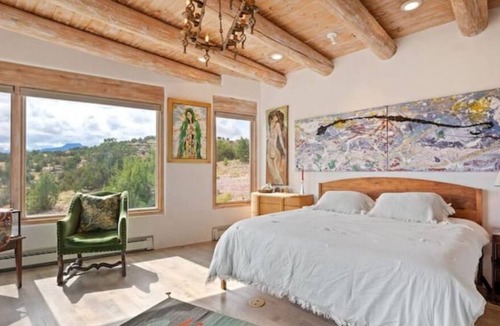 Youngsville Villa | Elegant, creative retreat overlooking Lake Abiquiu