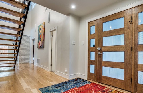 North Dallas House | Elegant Dallas Oasis: 5 minutes to Northpark Center & Southern Methodist University
