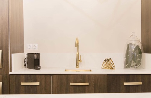 La Roqueta Apartment | Elegant downtown apartment with Wi-Fi and air conditioning