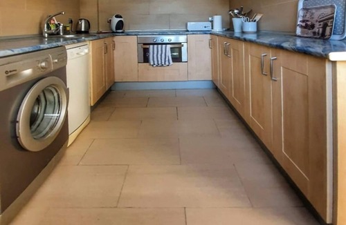 San Bernardo Apartment | Elegant Duplex in Seville with Parking and Air Conditioning