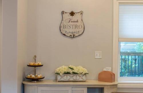 Elora House | Elegant Elora Home with Stylish Décor