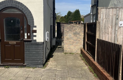 Bilston House | Elegant Escape