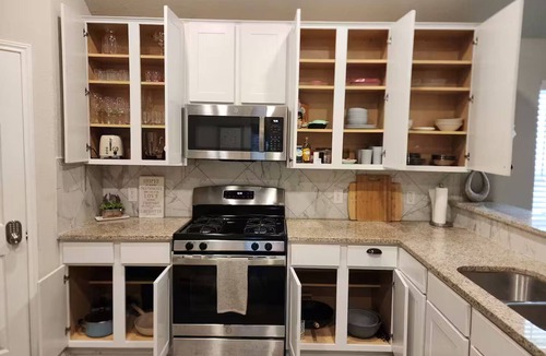 Fresno House | Elegant Escape in central location