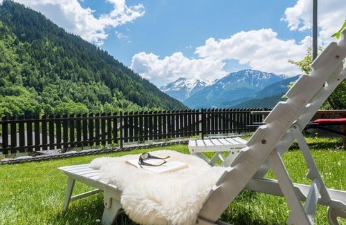 Reckingen Ski Chalet | Elegant Fieschertal Alpine Chalet for 8