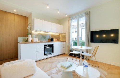 Parchamp–Albert Kahn Apartment | Elegant Flat