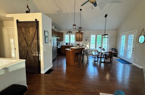 Grand Bend Cottage | Elegant Forest Retreat Near Beach & River