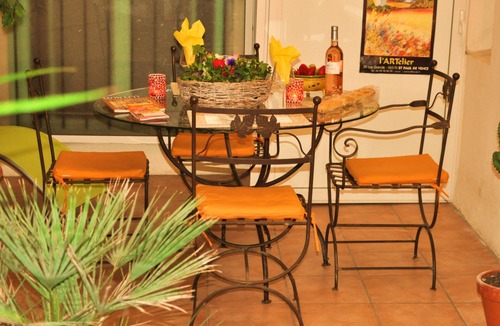 Antibes Old Town Apartment | 'Elegant French Style Apartment' in the heart of Antibes, close to the beach