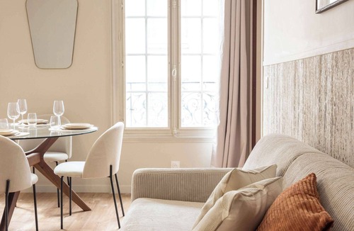 Le Pre-Saint-Gervais Apartment | Elegant, fully equipped, air-conditioned accommodation