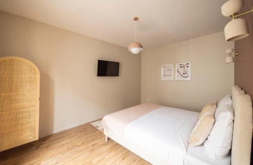 Le Pre-Saint-Gervais Apartment | Elegant, fully-equipped, air-conditioned accommodation
