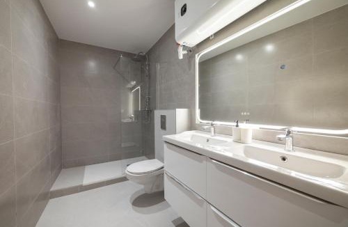 Le Pre-Saint-Gervais Apartment | Elegant, fully-equipped, air-conditioned accommodation
