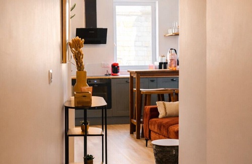 Downtown Angers Apartment | Elegant fully equipped apartment in the heart of the historic district – 6 guests