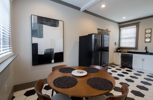 Five Points South House | Elegant Historic Home Downtown For Groups