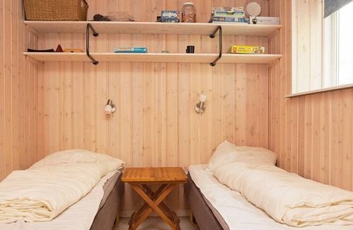 Lyngsbæk Strand House | Elegant Holiday Home in Ebeltoft with Sauna