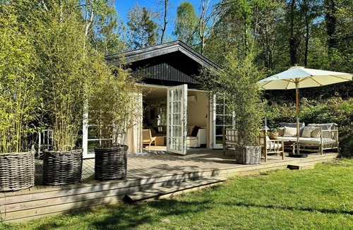Melby House | Elegant holiday home with outdoor kitchen