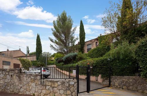 Le Mourillon House | Elegant holiday home with pool