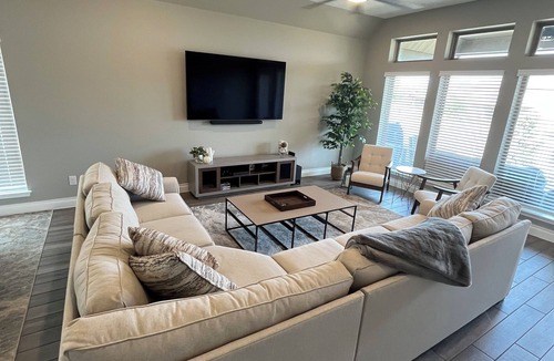 Kyle House | Elegant home centrally located between Austin and San Antonio