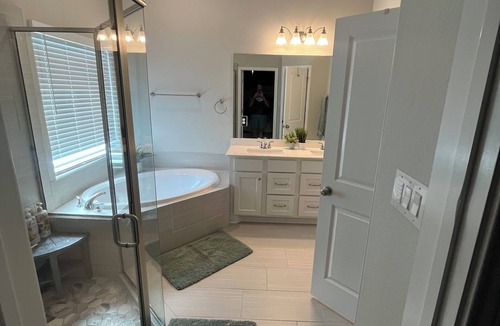 Kyle House | Elegant home centrally located between Austin and San Antonio
