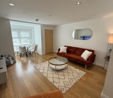 Didsbury Apartment | Elegant Home in West Didsbury