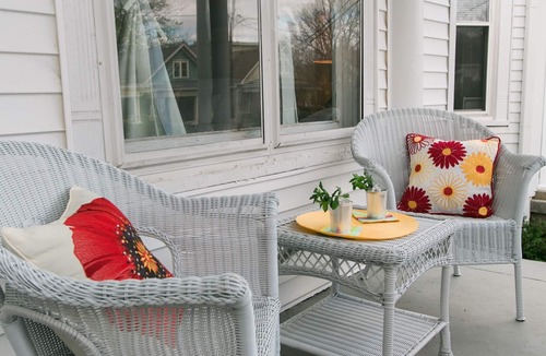 Deer Park House | Elegant Home Steps to Restaurant Row!