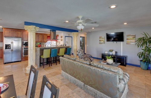 Glen Heather Estates House | Elegant Home w/Pool Table: 3 Mi to Vegas Strip!