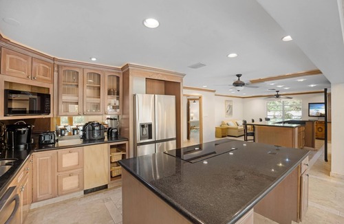 Key Largo Hotel | Elegant Home with Beach & Dockage! Spectacular Sunsets!