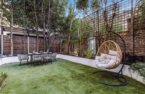 Holland Park House | Elegant House Summary