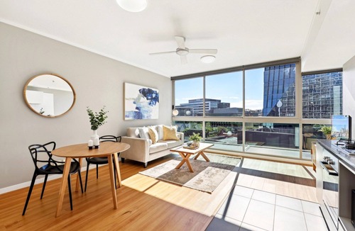 Fortitude Valley Apartment | Elegant Inner-City 1-Bed with Rooftop Dining
