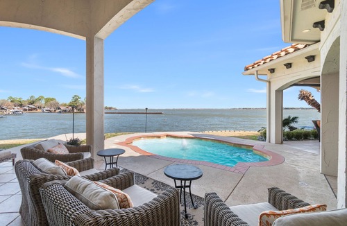 Tool House | Elegant Lake Living with an Incredible Lake View