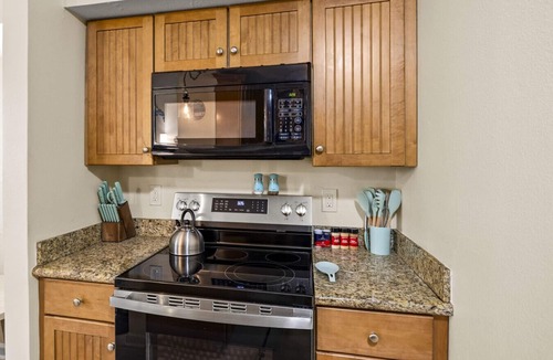 Clear Lake Shores Condo | Elegant Lakefront Condo Showcasing Spectacular Views.