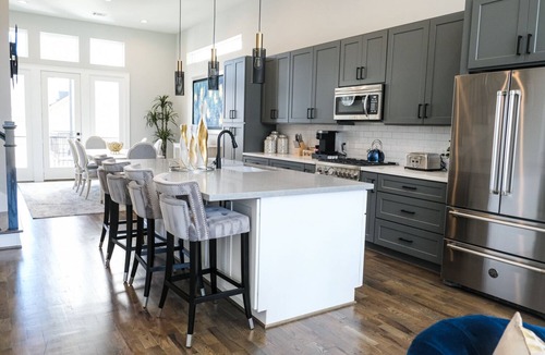 South Central Houston House | Elegant Lux Townhome. 3BD, 3.5BTH. DOWNTOWN HTX