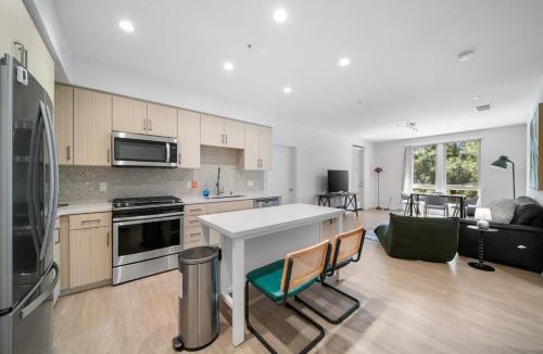 Lake Forest Apartment | Elegant New 2BR Luxury Home in Irvine