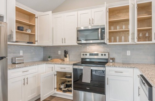 Harrisonville House | Elegant Newly Constructed Home 4BDR | 3 Bath