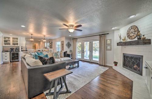Oklahoma City House | Elegant NW Oklahoma City Home w/Spacious Yard