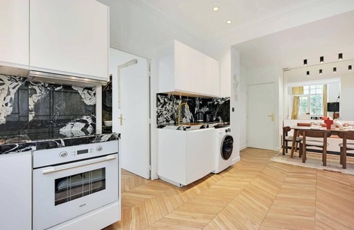 Notre-Dame-des-Champs Apartment | ELEGANT PARISIAN : 3-BED RETREAT IN THE HEART OF SAINT GERMAIN -RUECHERCHE MIDI