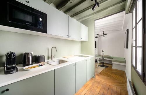 Arsenal Apartment | Elegant Parisian apartment, Place des Vosges